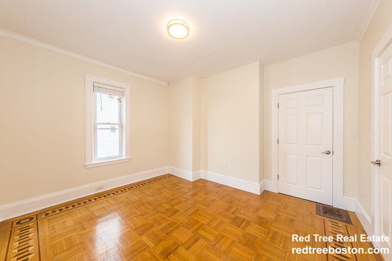 103 Magoun Ave, Medford