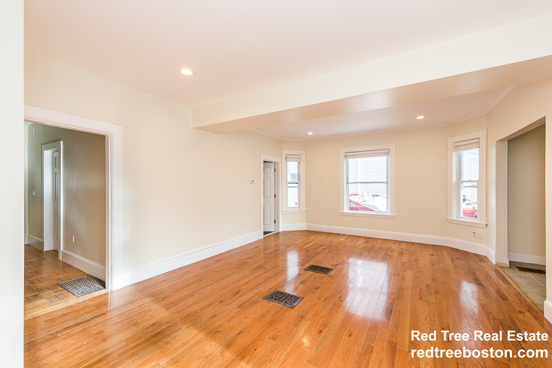 103 Magoun Ave, Medford