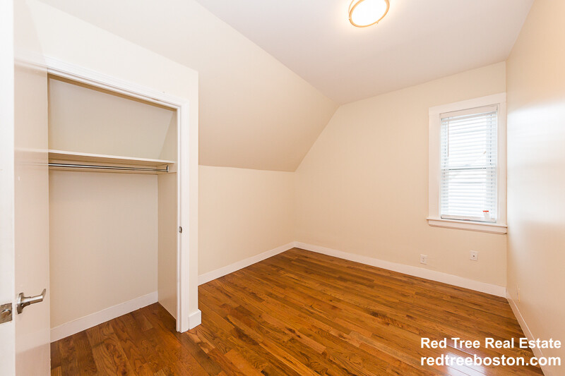 103 Magoun Ave, Medford