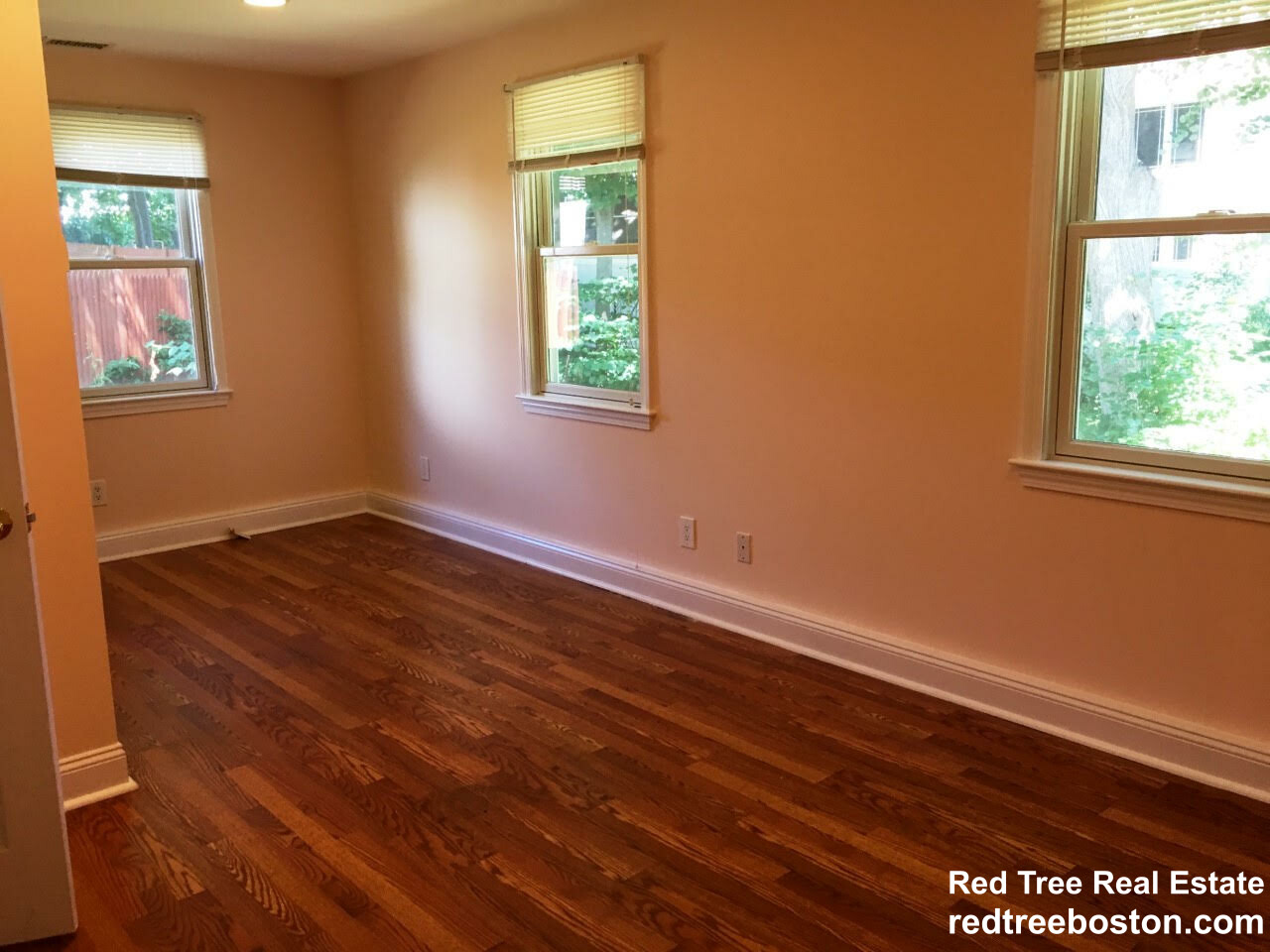 1 bed, 1 bath apartment for rent at 42 Wiswall Rd Unit IN-LAW, Newton — photo 3 of 9