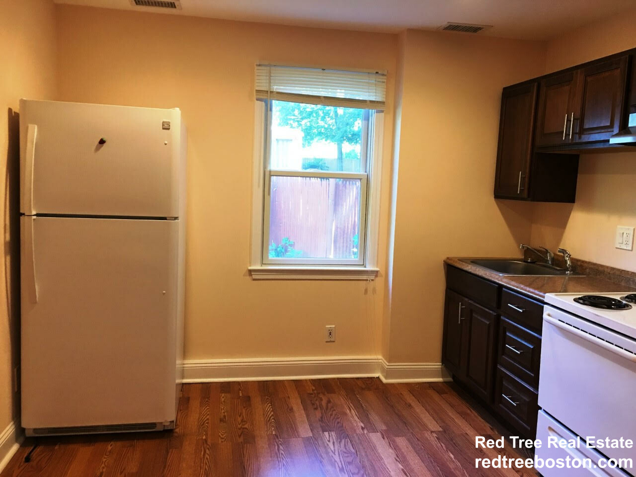 1 bed, 1 bath apartment for rent at 42 Wiswall Rd Unit IN-LAW, Newton