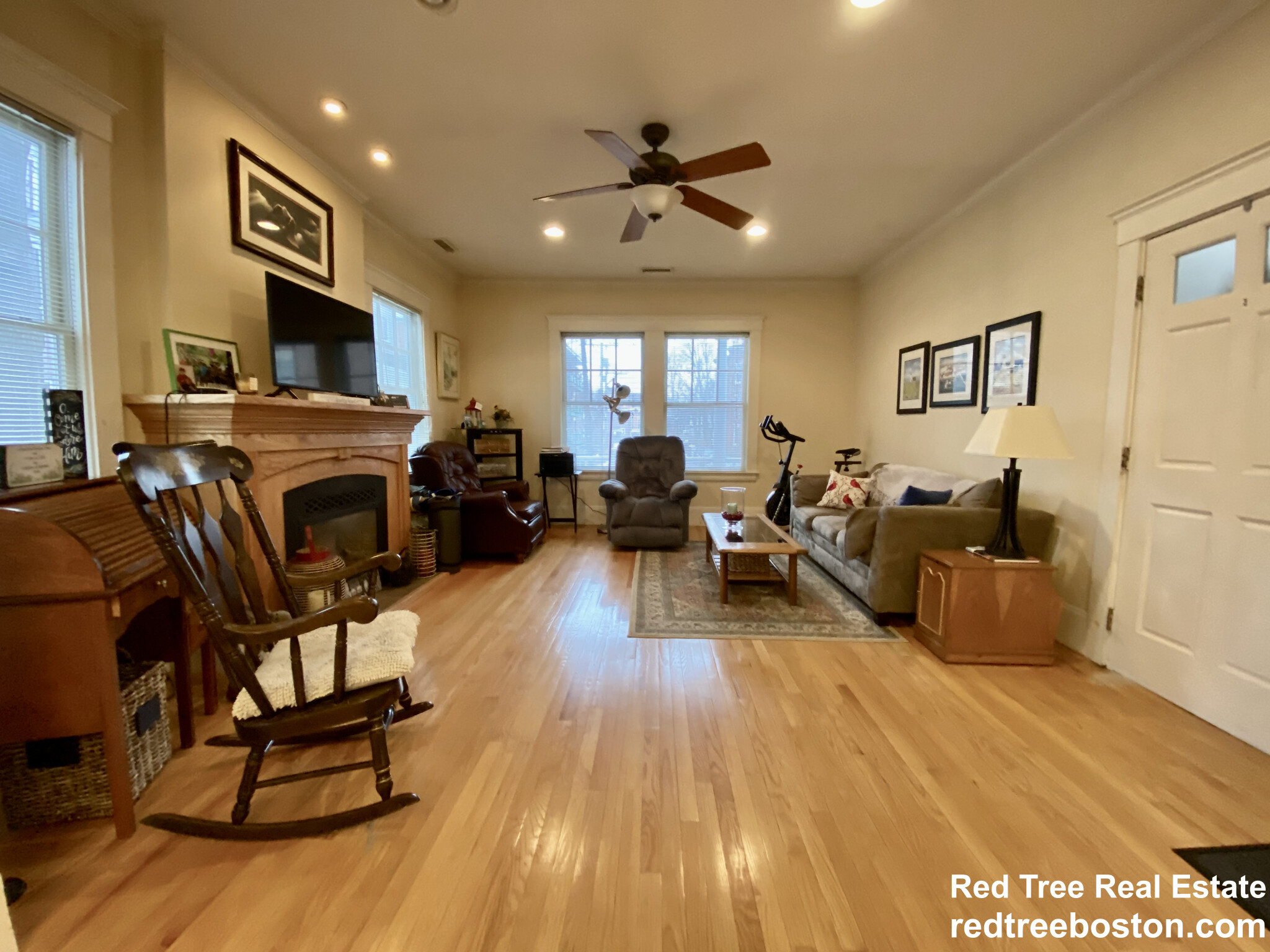 24 Grovenor Rd, Jamaica Plain