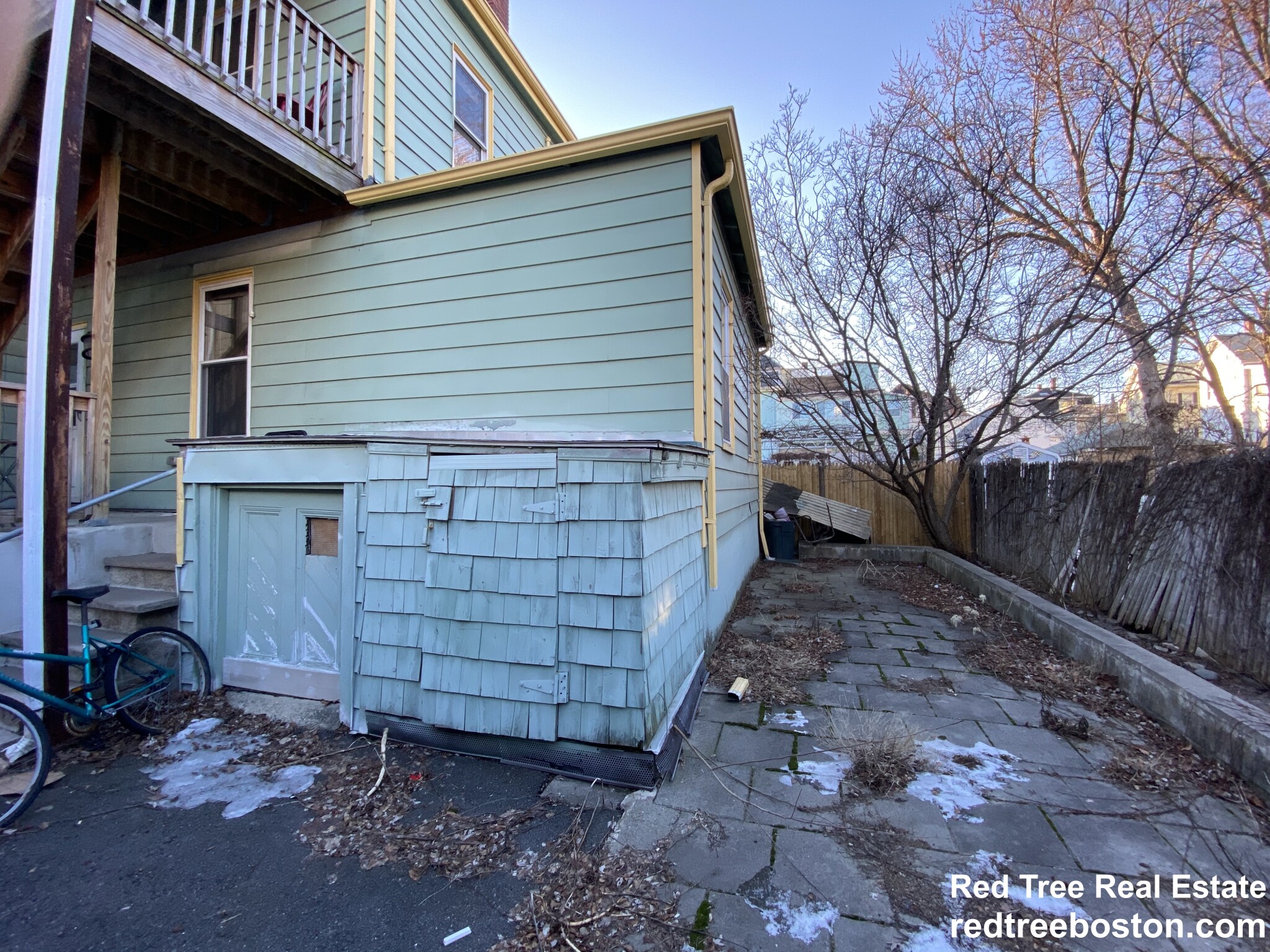 11 Stickney Ave, East Somerville