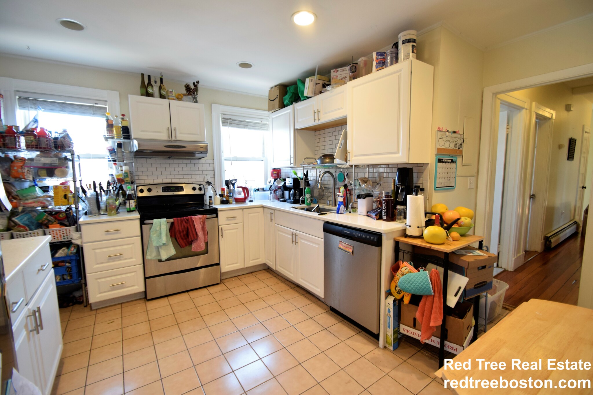 35 Faneuil St, Oak Square