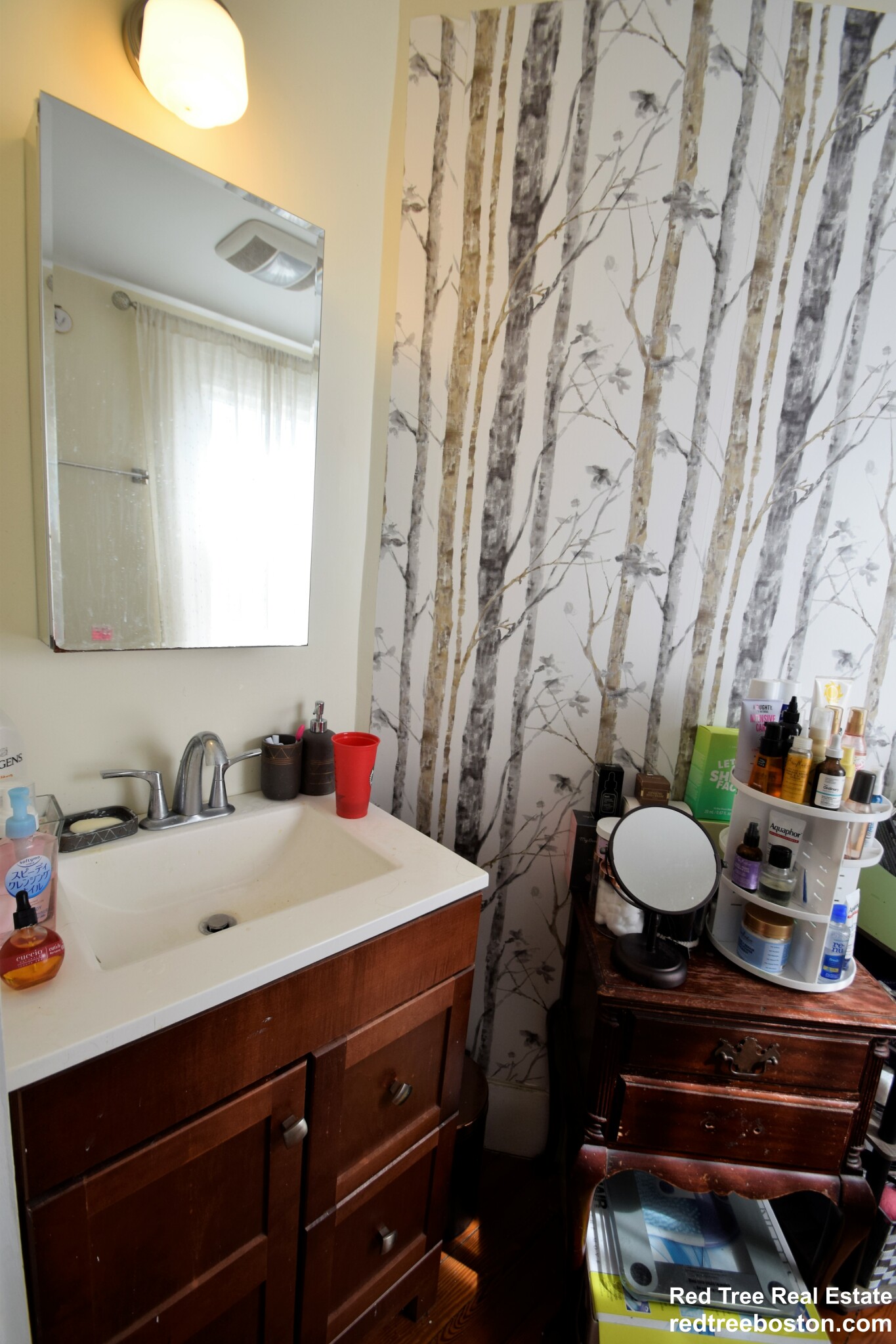 35 Faneuil St, Oak Square