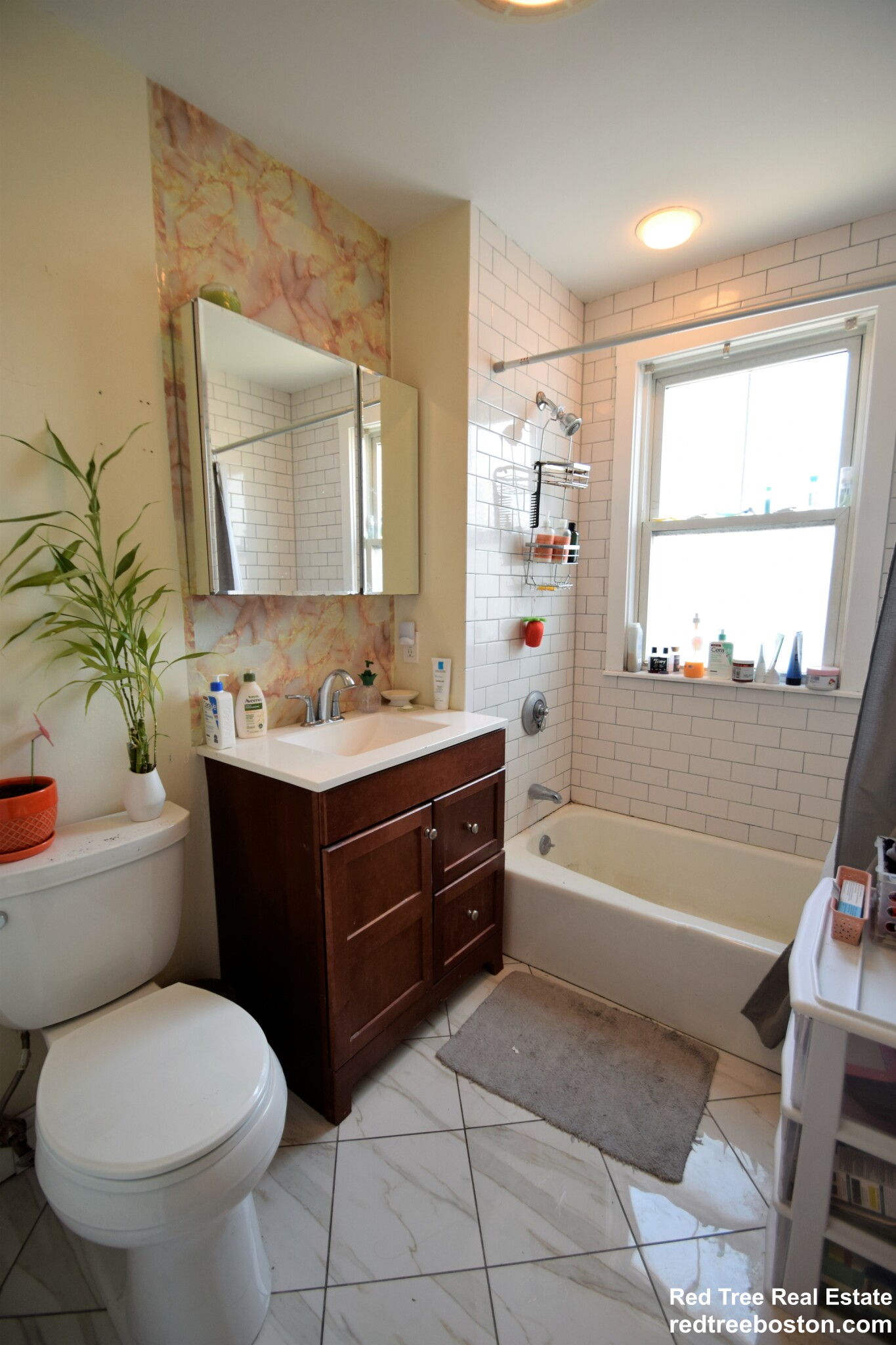 35 Faneuil St, Oak Square