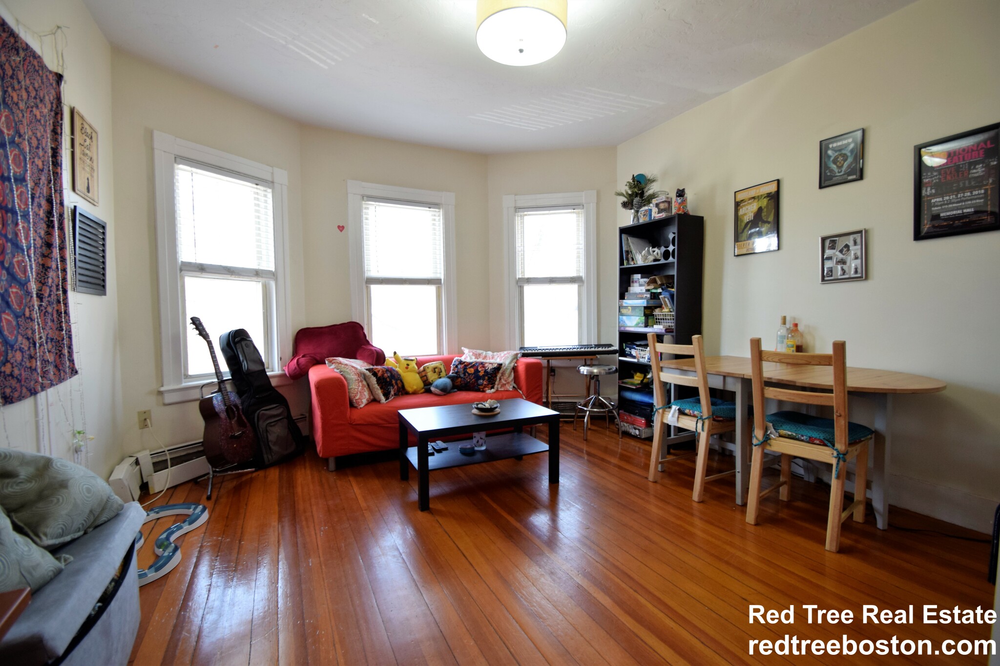 35 Faneuil St, Oak Square