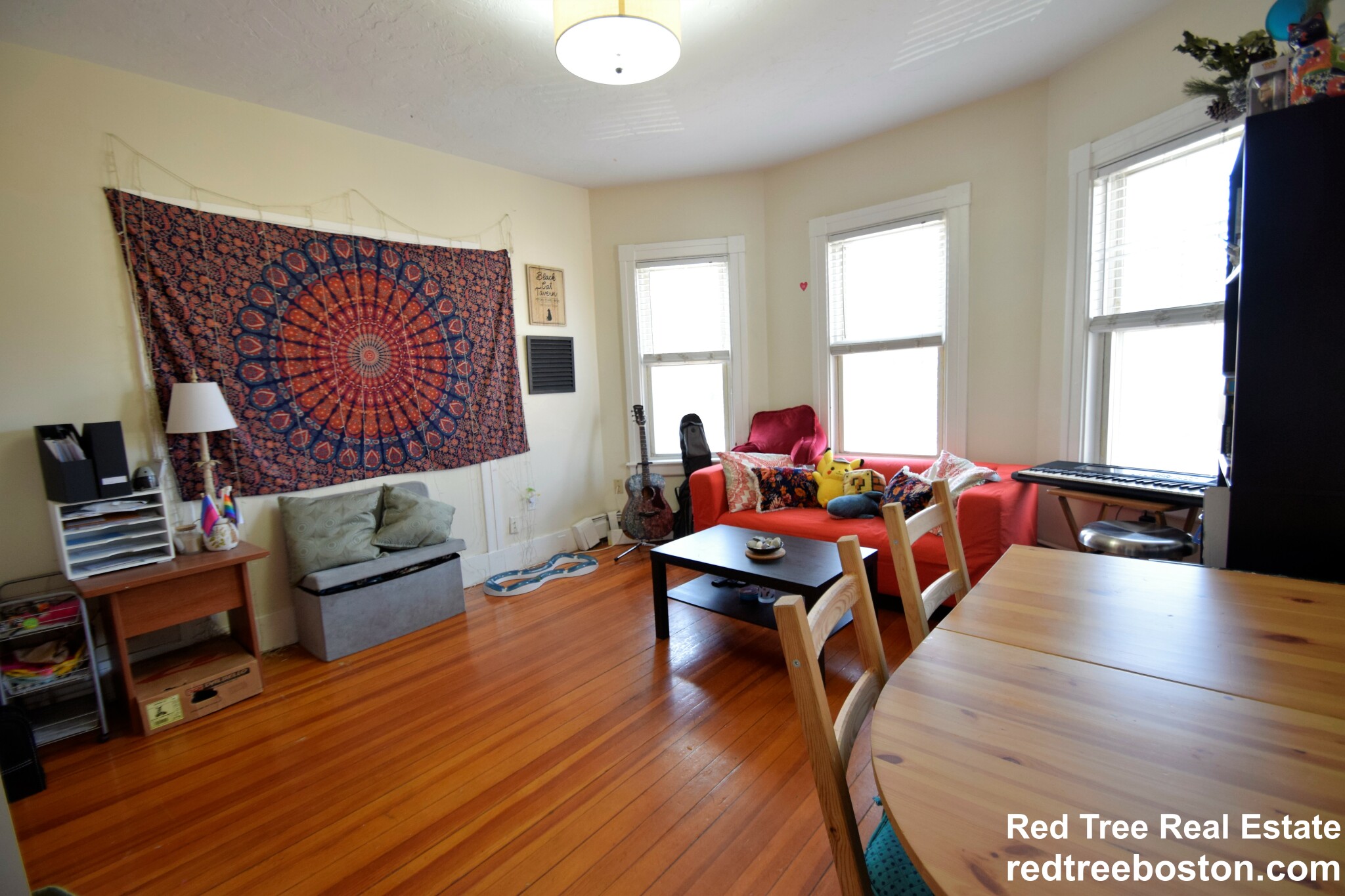 35 Faneuil St, Oak Square