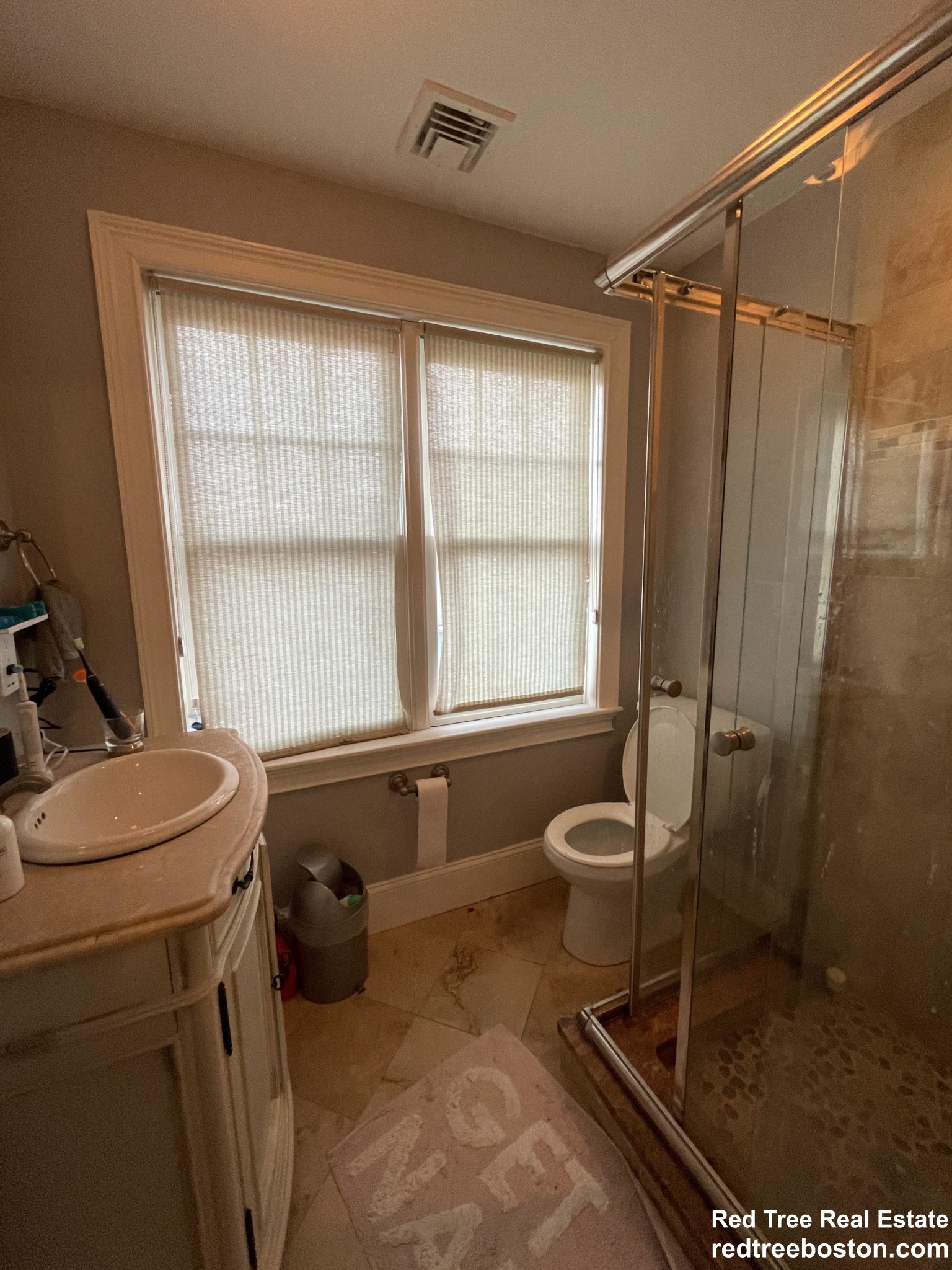 2 Iroquois St, Mission Hill