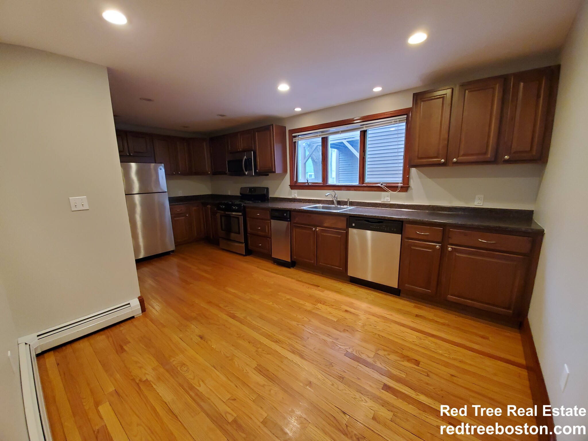 3 bed, 1 bath apartment for rent at 36 Speridakis Ter, Cambridgeport — photo 8 of 13
