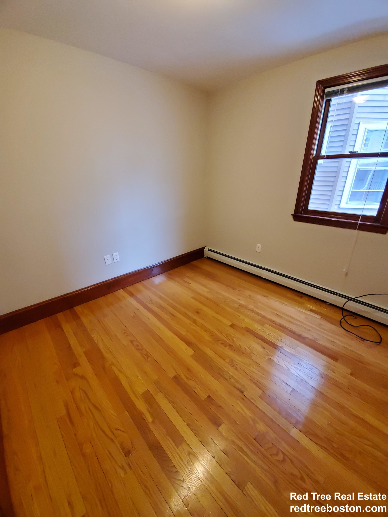 3 bed, 1 bath apartment for rent at 36 Speridakis Ter, Cambridgeport — photo 6 of 13