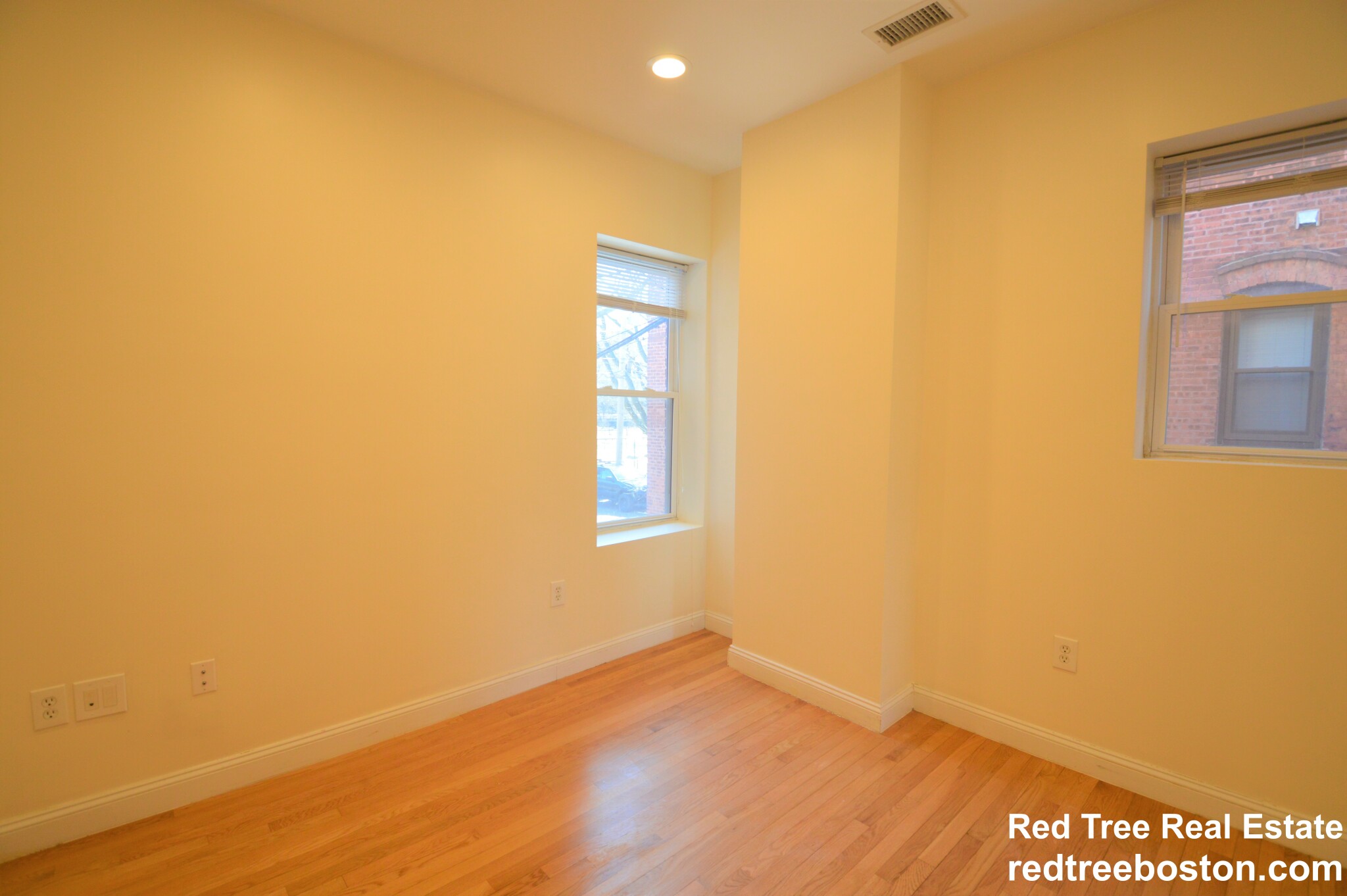 1801 Beacon St, Brookline