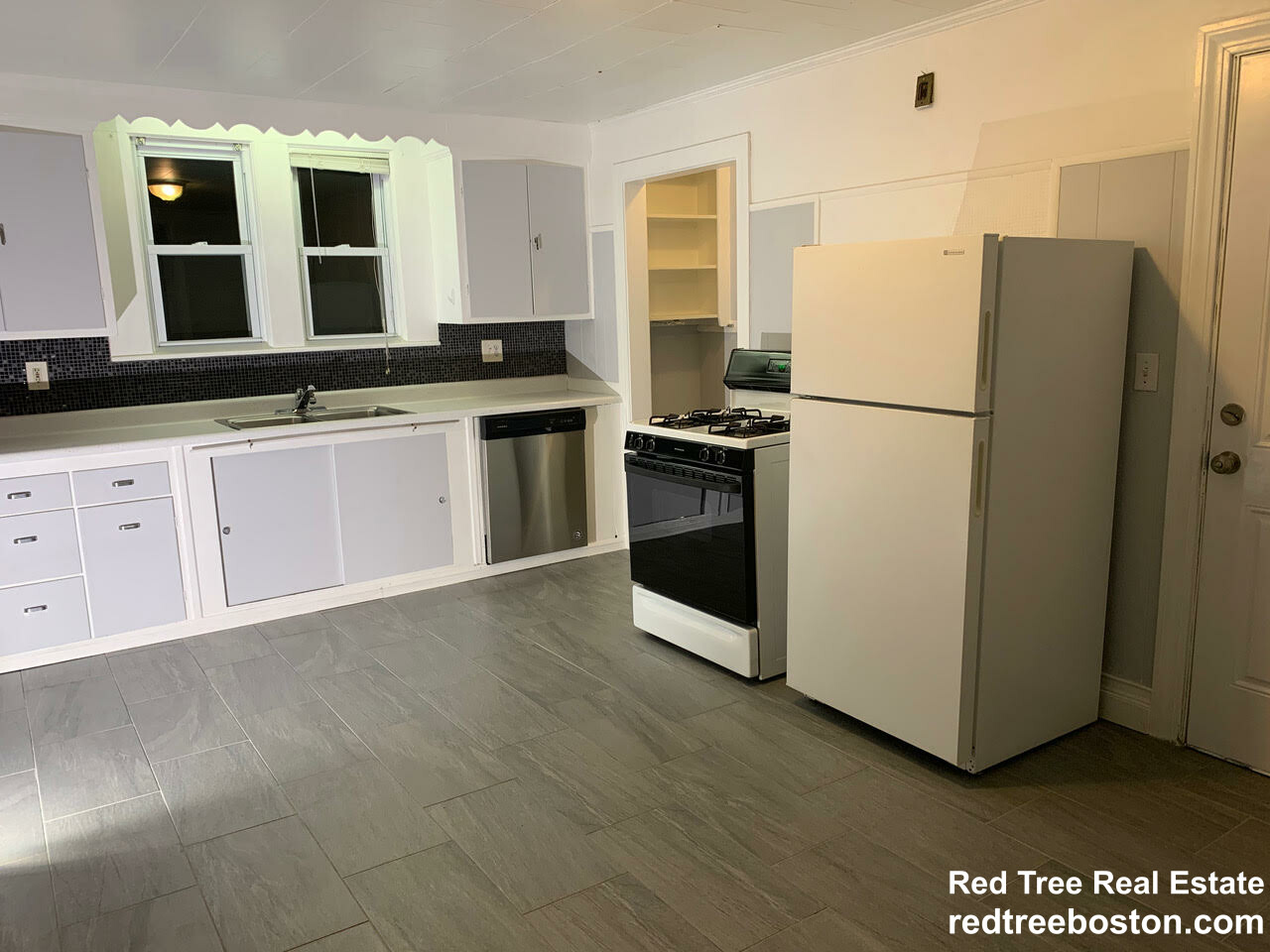 547 Broadway, South Medford