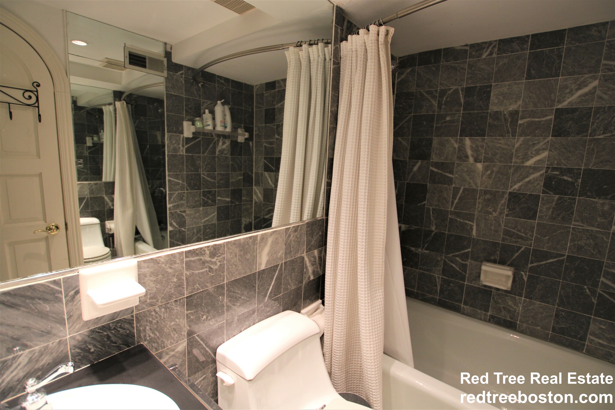 124 Beacon St, Back Bay