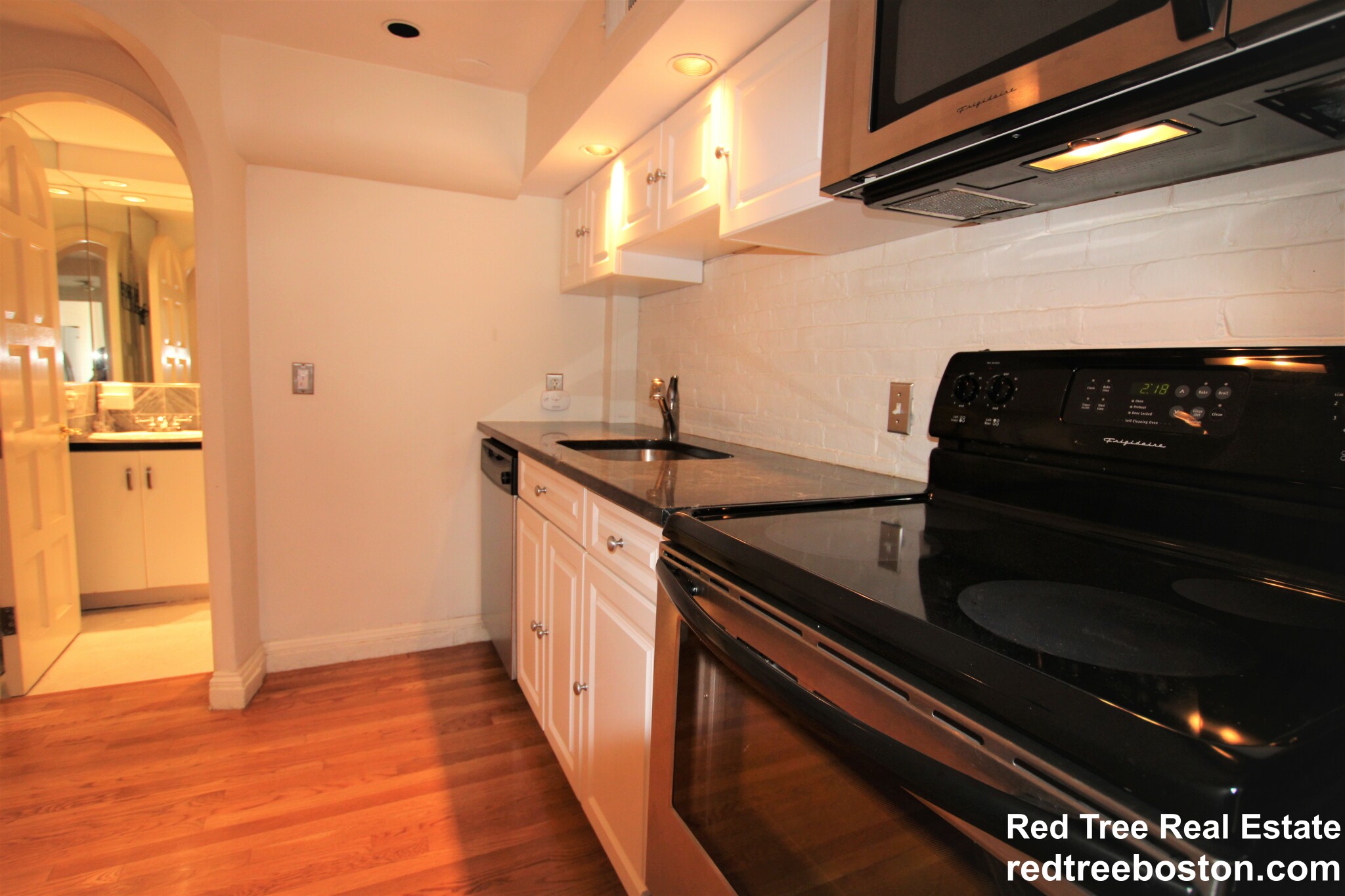 124 Beacon St, Back Bay