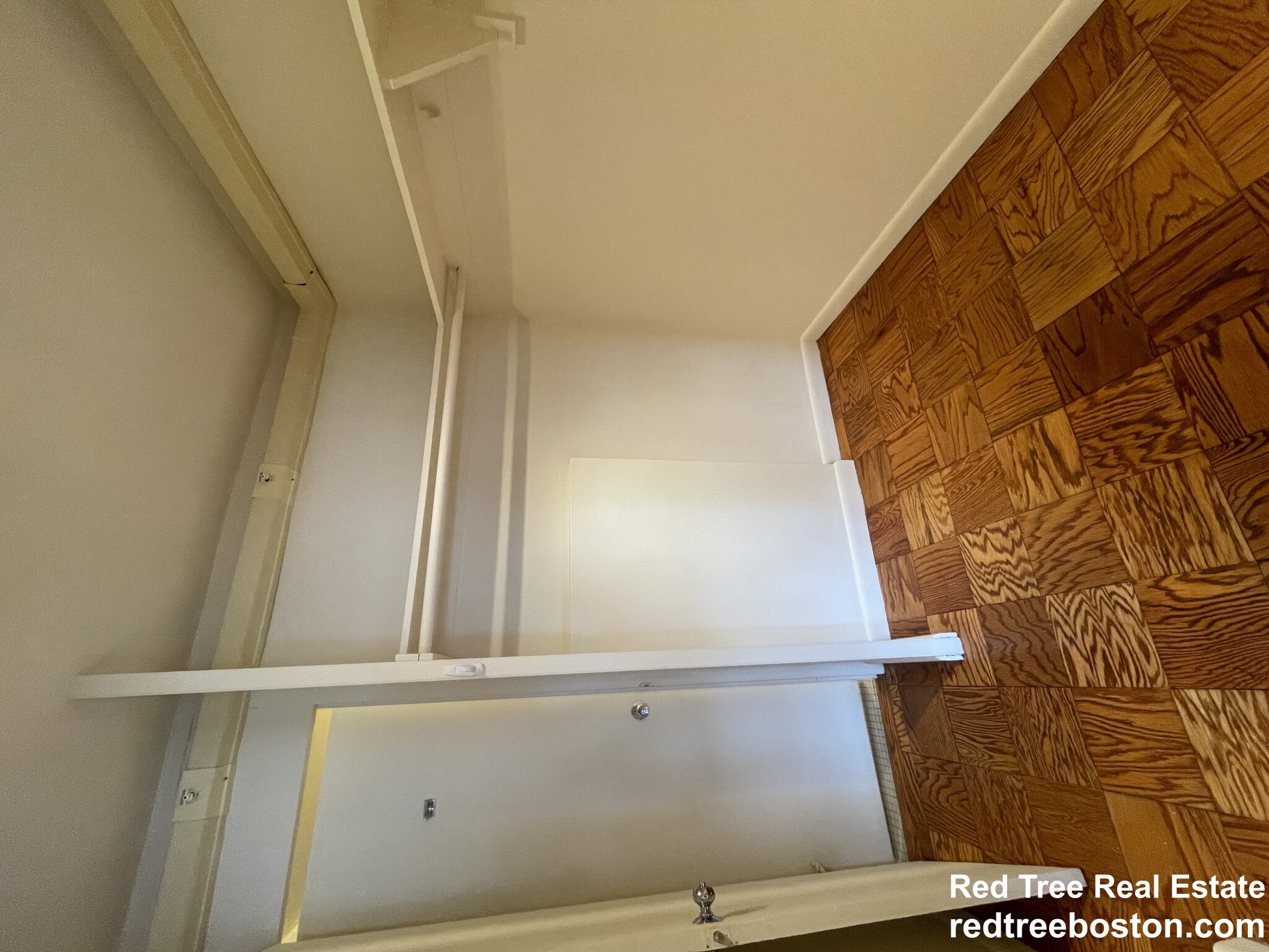 101 Monmouth St, Longwood