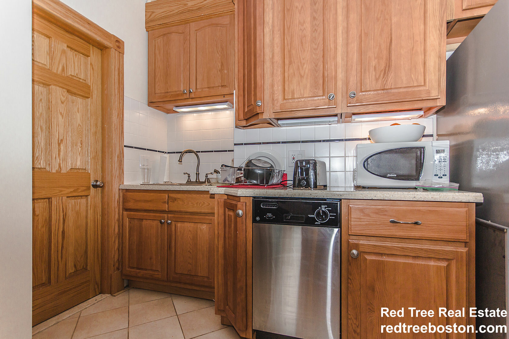 60 Phillips St, Beacon Hill