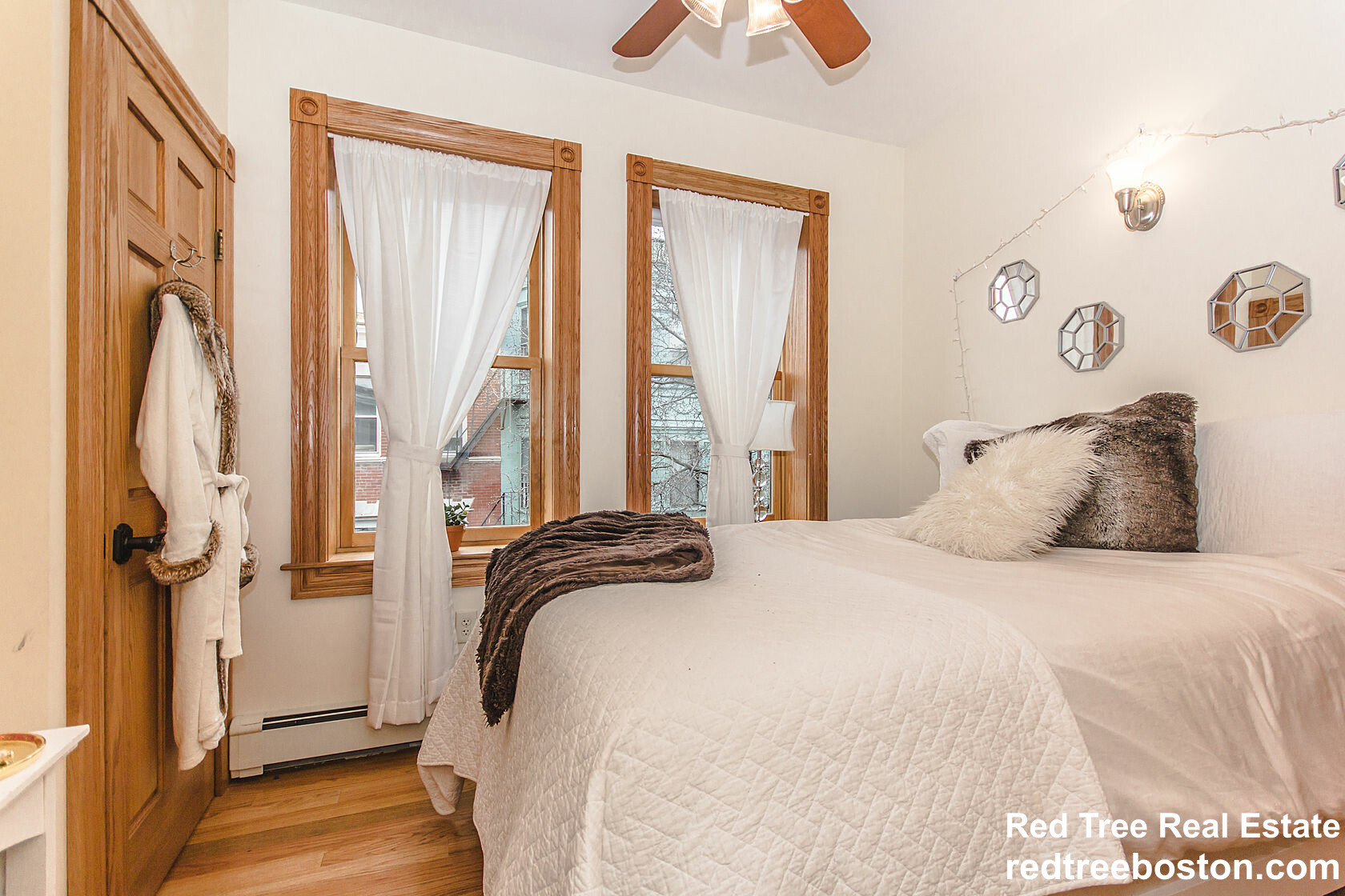 60 Phillips St, Beacon Hill