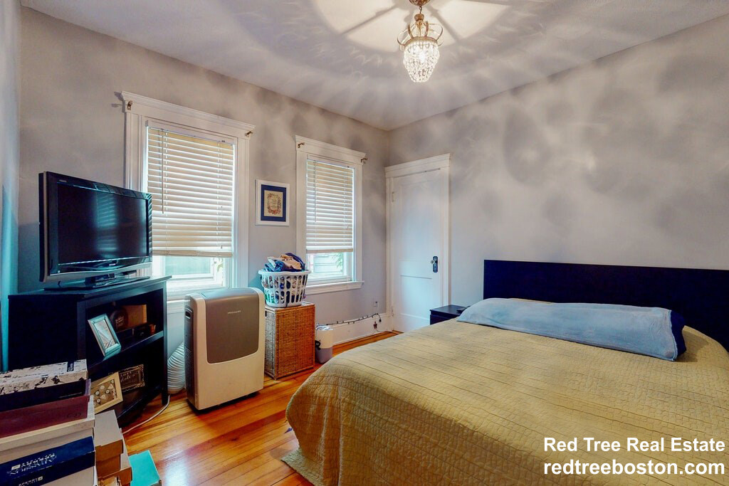 263 Powder House Blvd, Teele Square