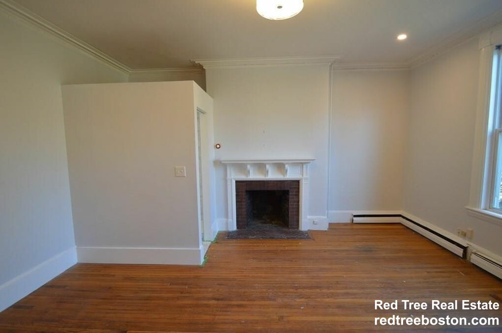 Studio bed, 1 bath apartment for rent at 41 Elmore St Unit 1, Roxbury — photo 12 of 15