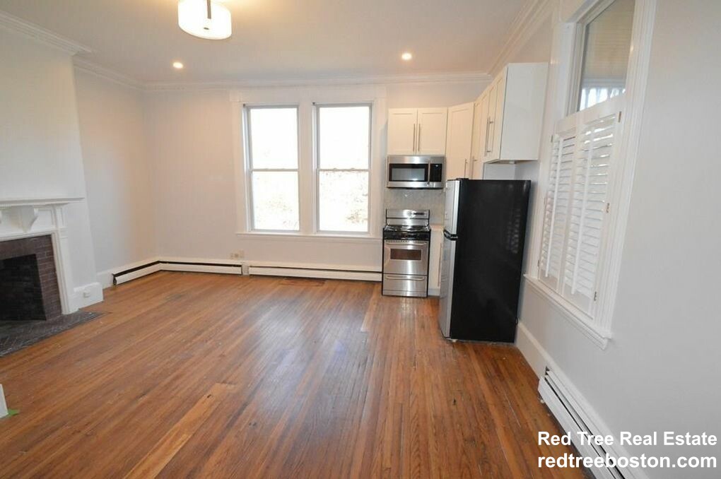 Studio bed, 1 bath apartment for rent at 41 Elmore St Unit 1, Roxbury — photo 6 of 15