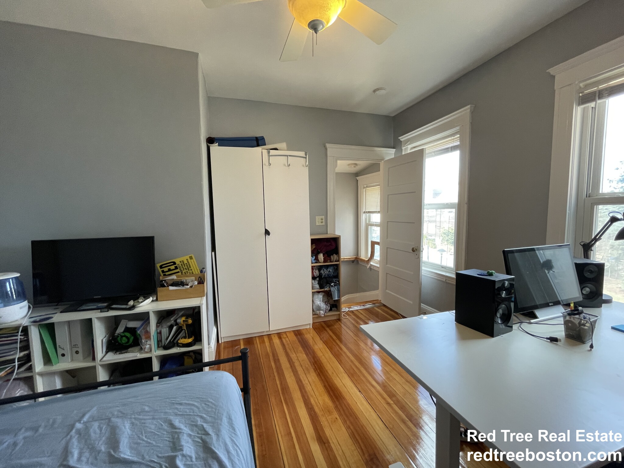 121 Lowell St, Prospect Hill