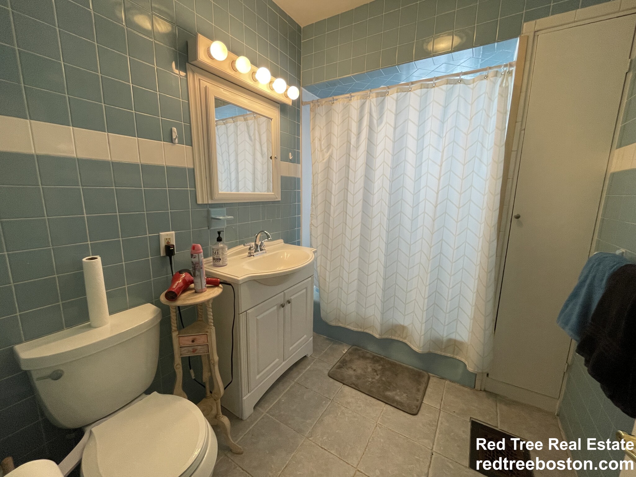 121 Lowell St, Prospect Hill