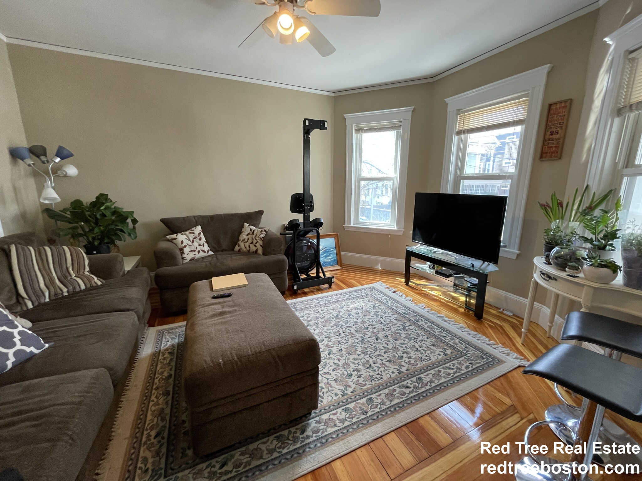 121 Lowell St, Prospect Hill