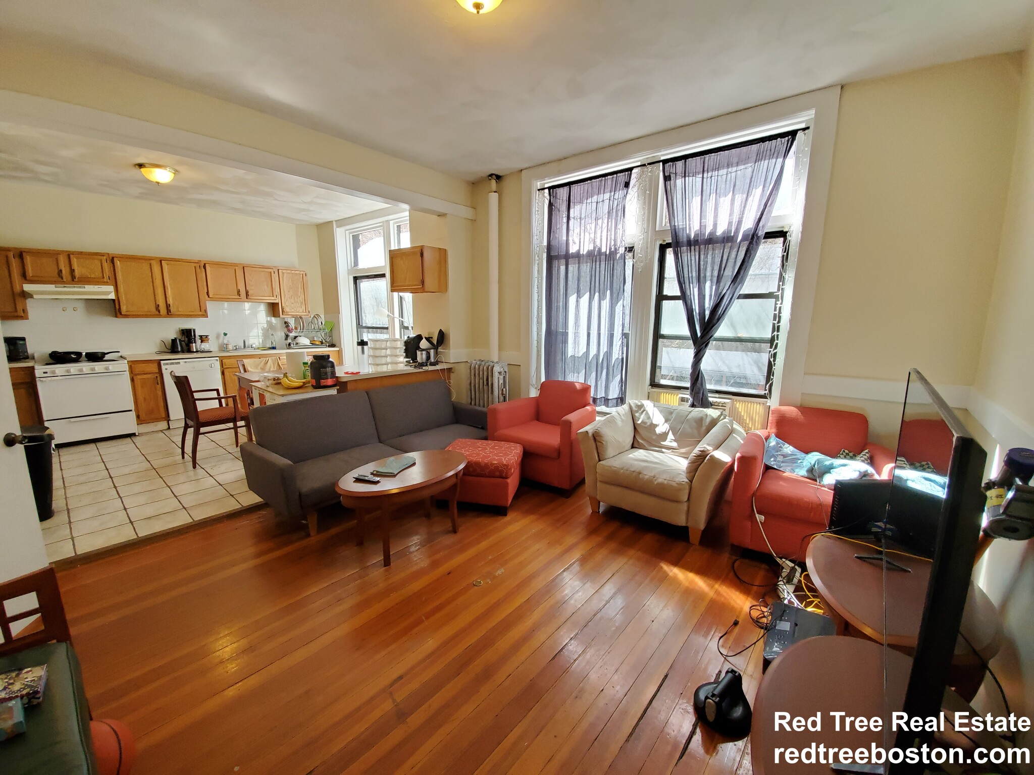 217 Harvard St, Coolidge Corner