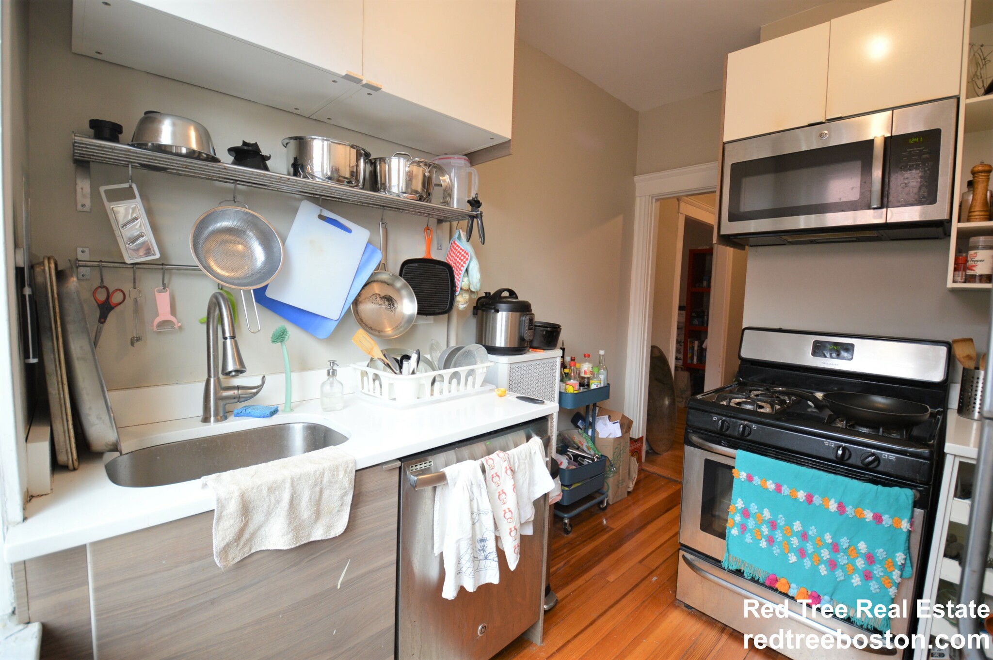 2 bed, 1 bath apartment for rent at 90 Bynner St Unit 4, Jamaica Plain — photo 14 of 50