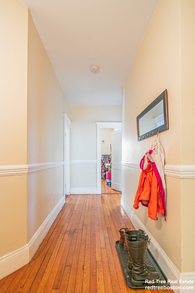3 bed, 1 bath apartment for rent at 1307 Commonwealth Ave Unit 10, Allston — photo 11 of 11