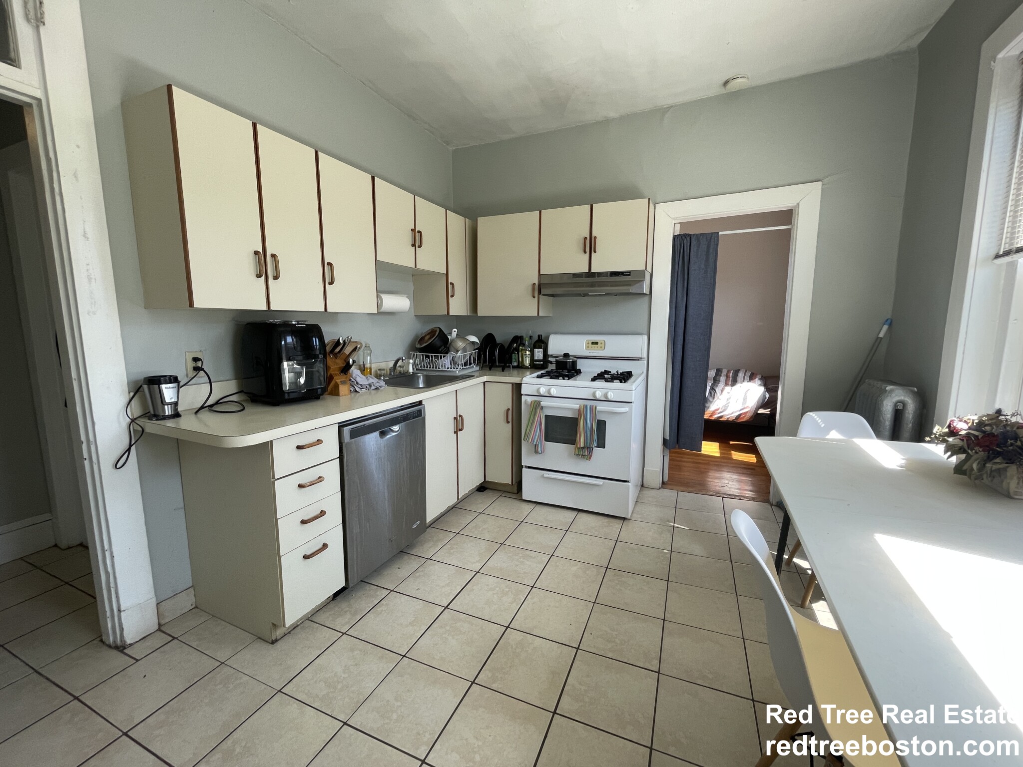 1284 Commonwealth Ave, Allston