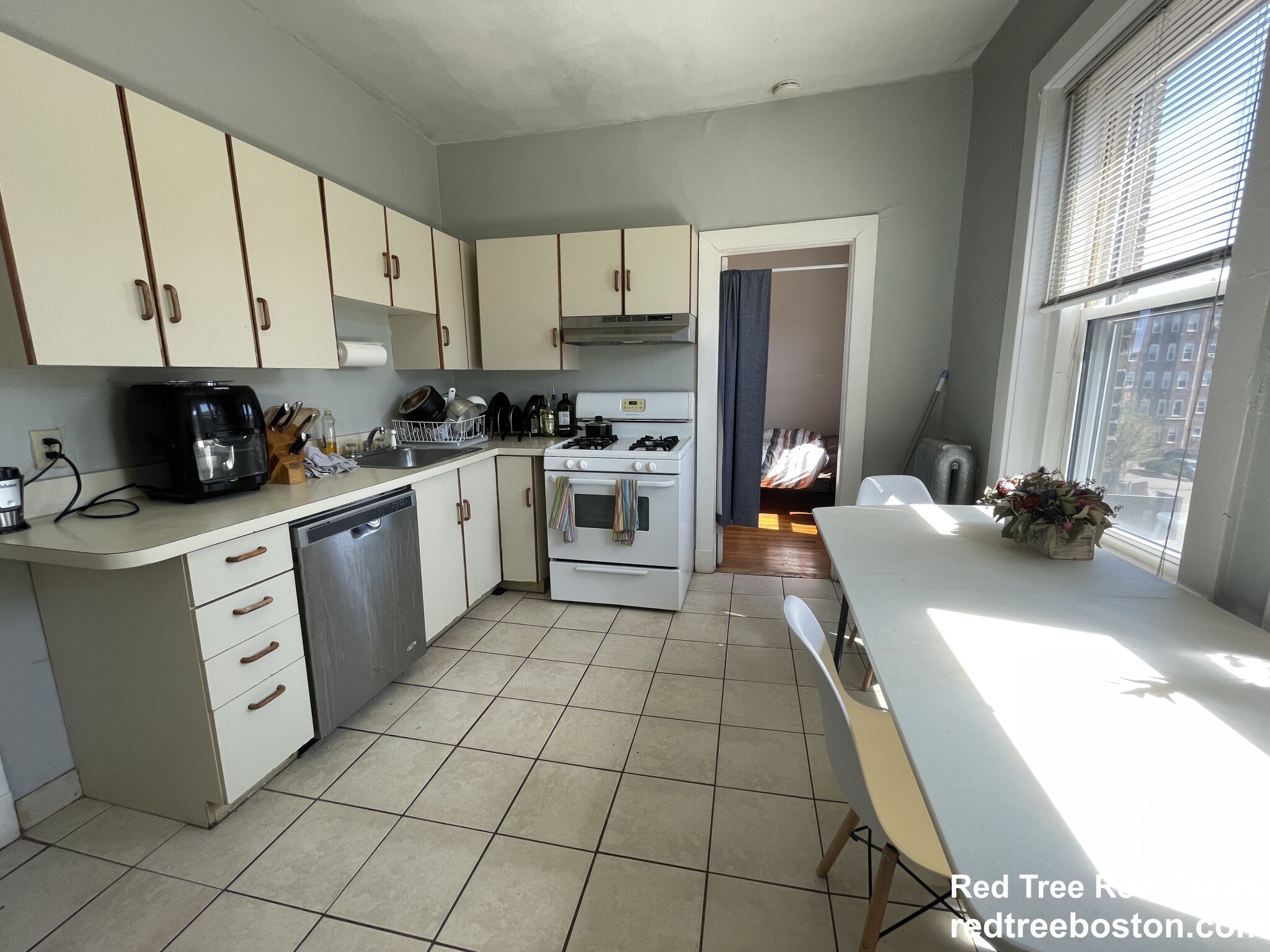 1284 Commonwealth Ave, Allston