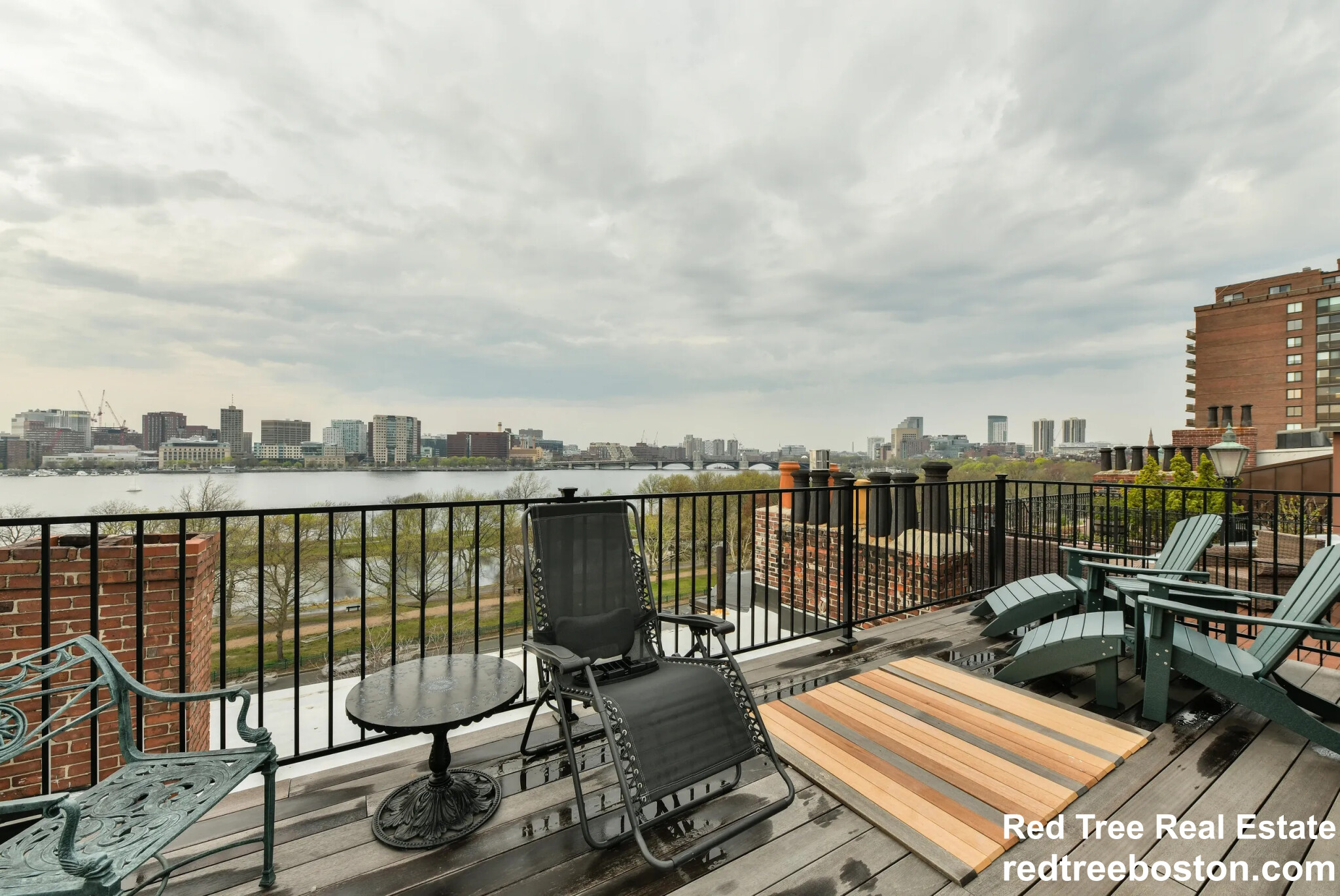 214 Beacon St, Chestnut Hill