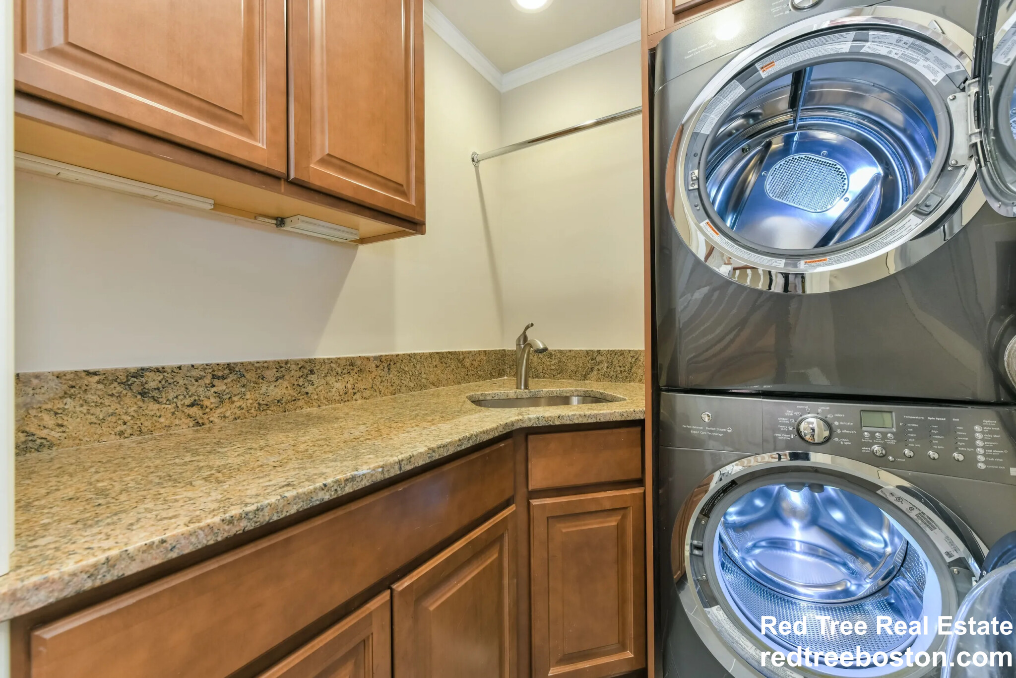 214 Beacon St, Chestnut Hill