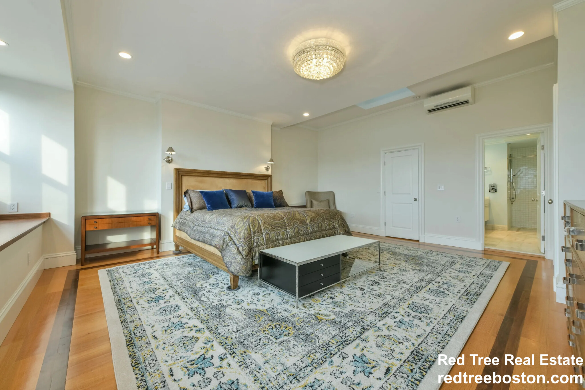 214 Beacon St, Chestnut Hill