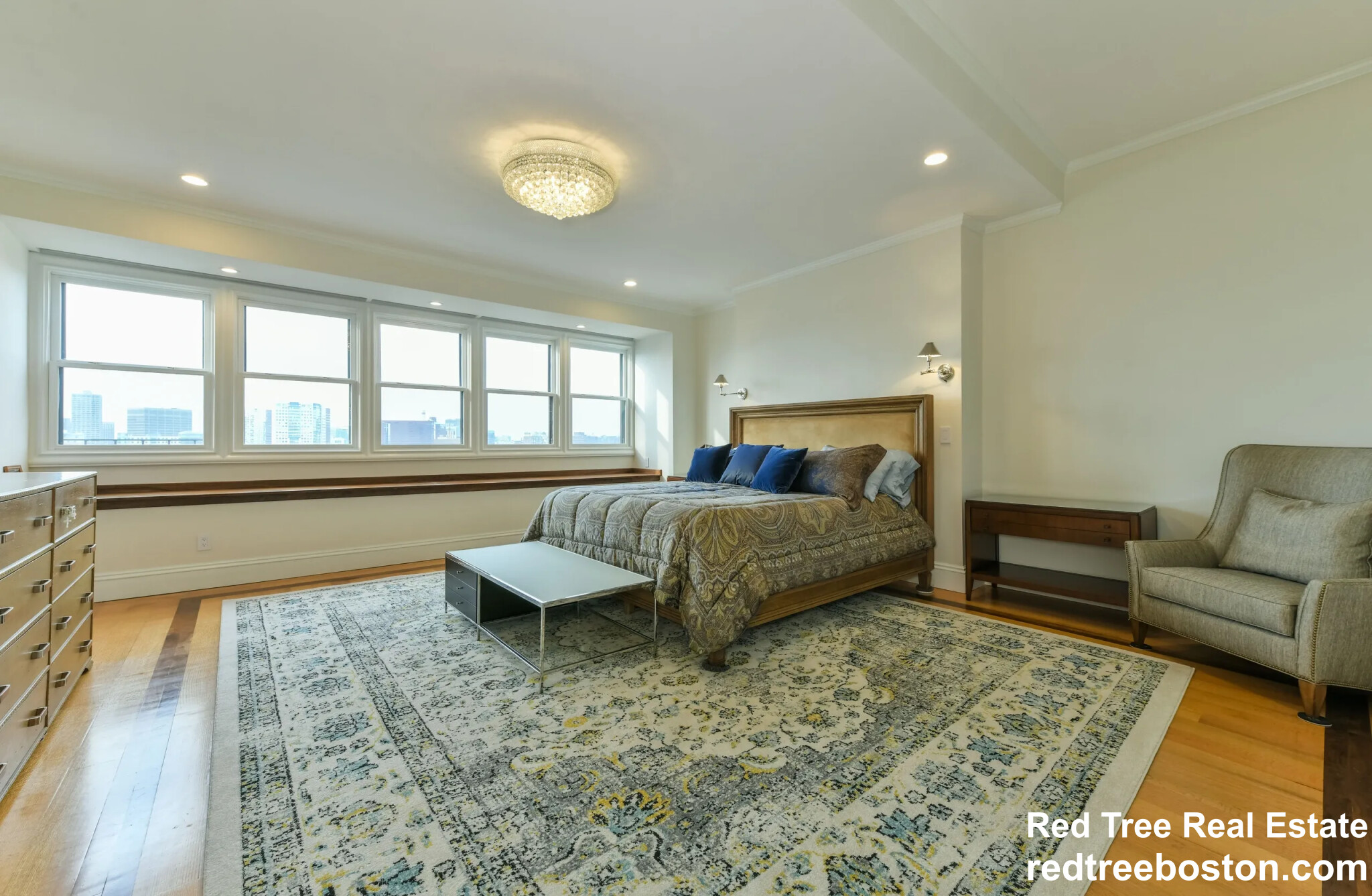 214 Beacon St, Chestnut Hill