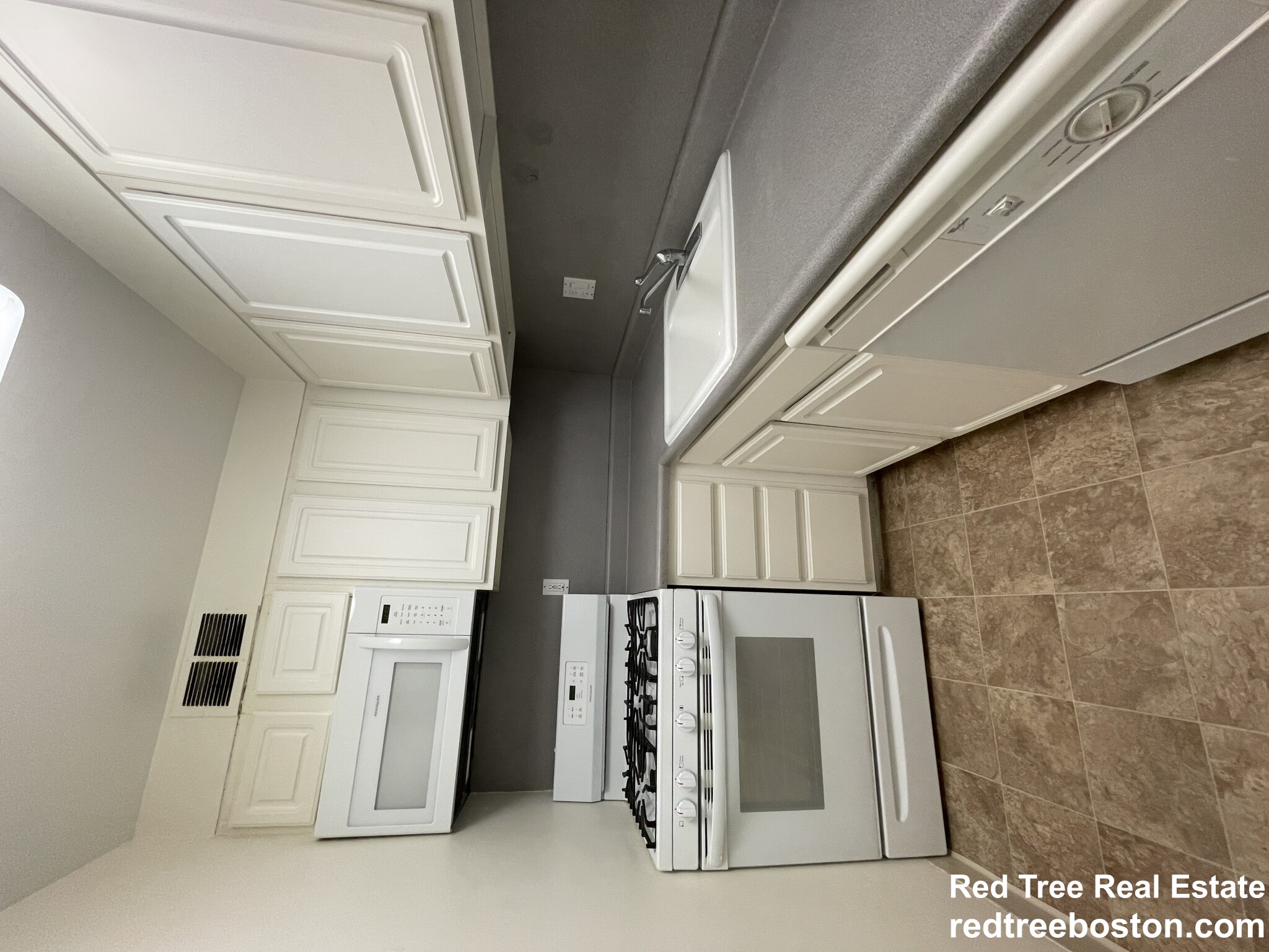 2 bed, 1.5 bath apartment for rent at 185 Freeman St Unit 832, Brookline — photo 3 of 18