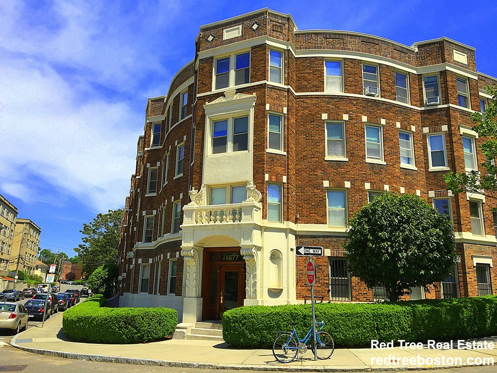 Studio bed, 1 bath apartment for rent at 1677 Commonwealth Ave Unit 21, Brighton — photo 4 of 4