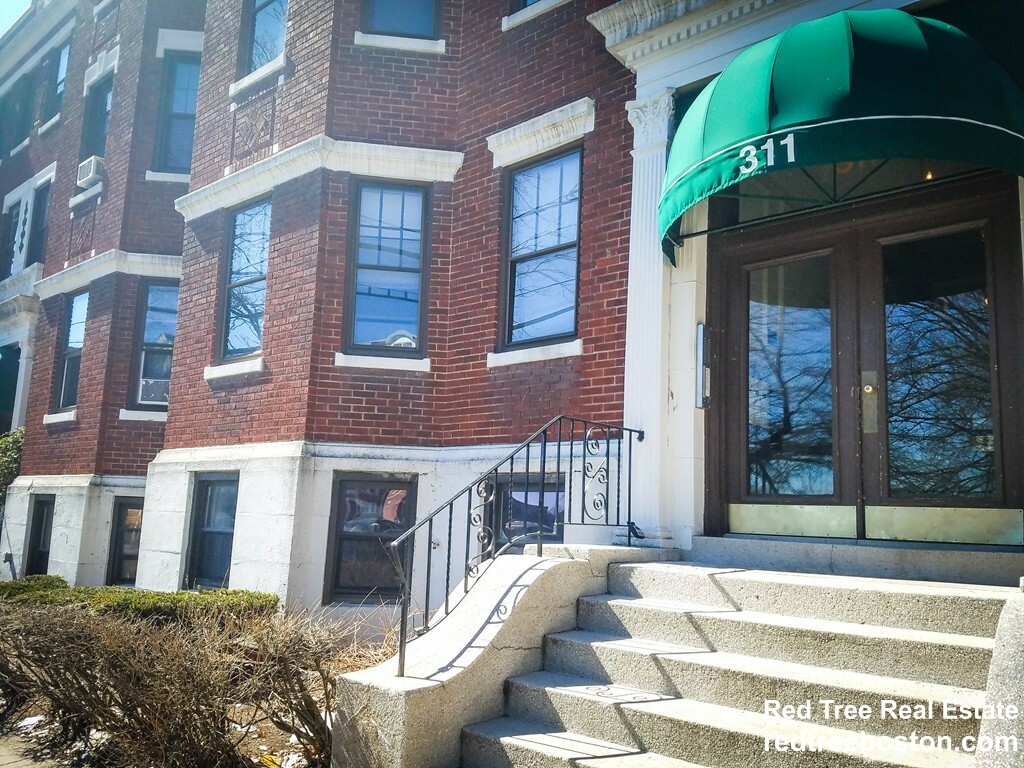 311 Allston St, Brighton