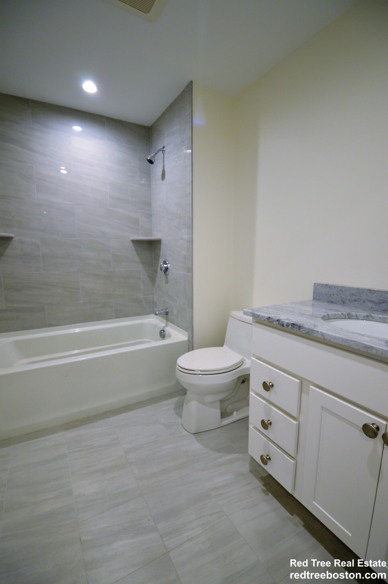 4 bed, 3 bath apartment for rent at 523 School St Unit 2, Belmont — photo 12 of 32