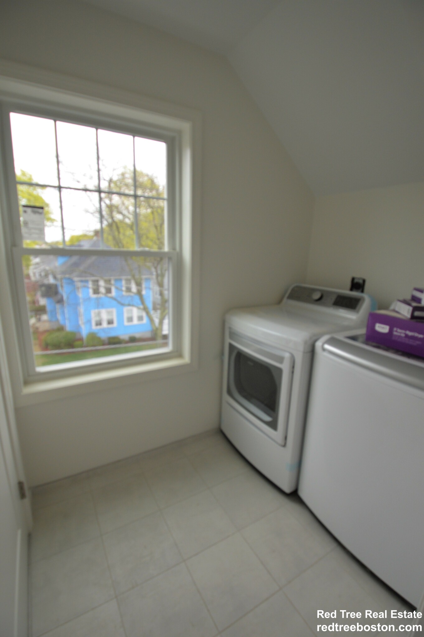 4 bed, 3 bath apartment for rent at 523 School St Unit 2, Belmont — photo 20 of 32