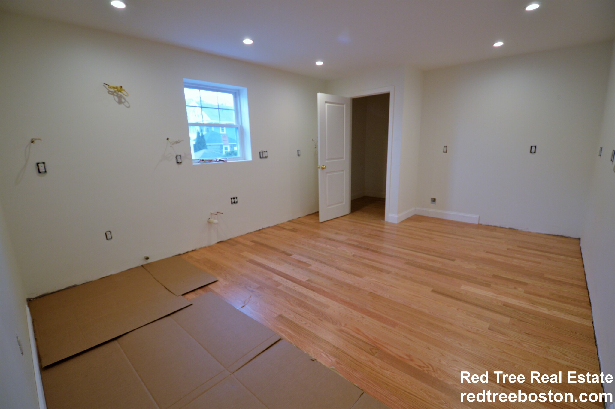 4 bed, 3 bath apartment for rent at 523 School St Unit 2, Belmont — photo 6 of 32