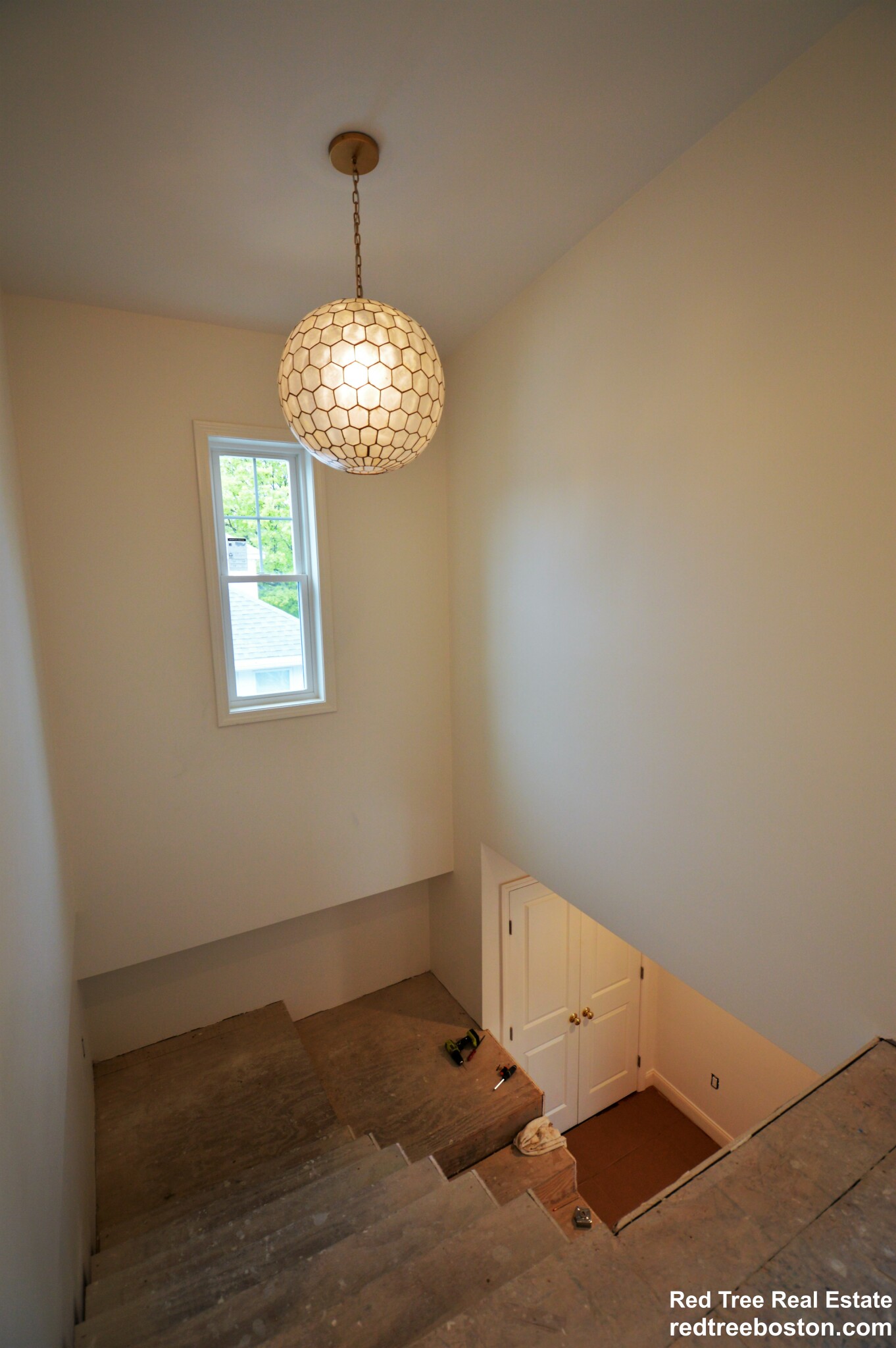 4 bed, 3 bath apartment for rent at 523 School St Unit 2, Belmont — photo 22 of 32