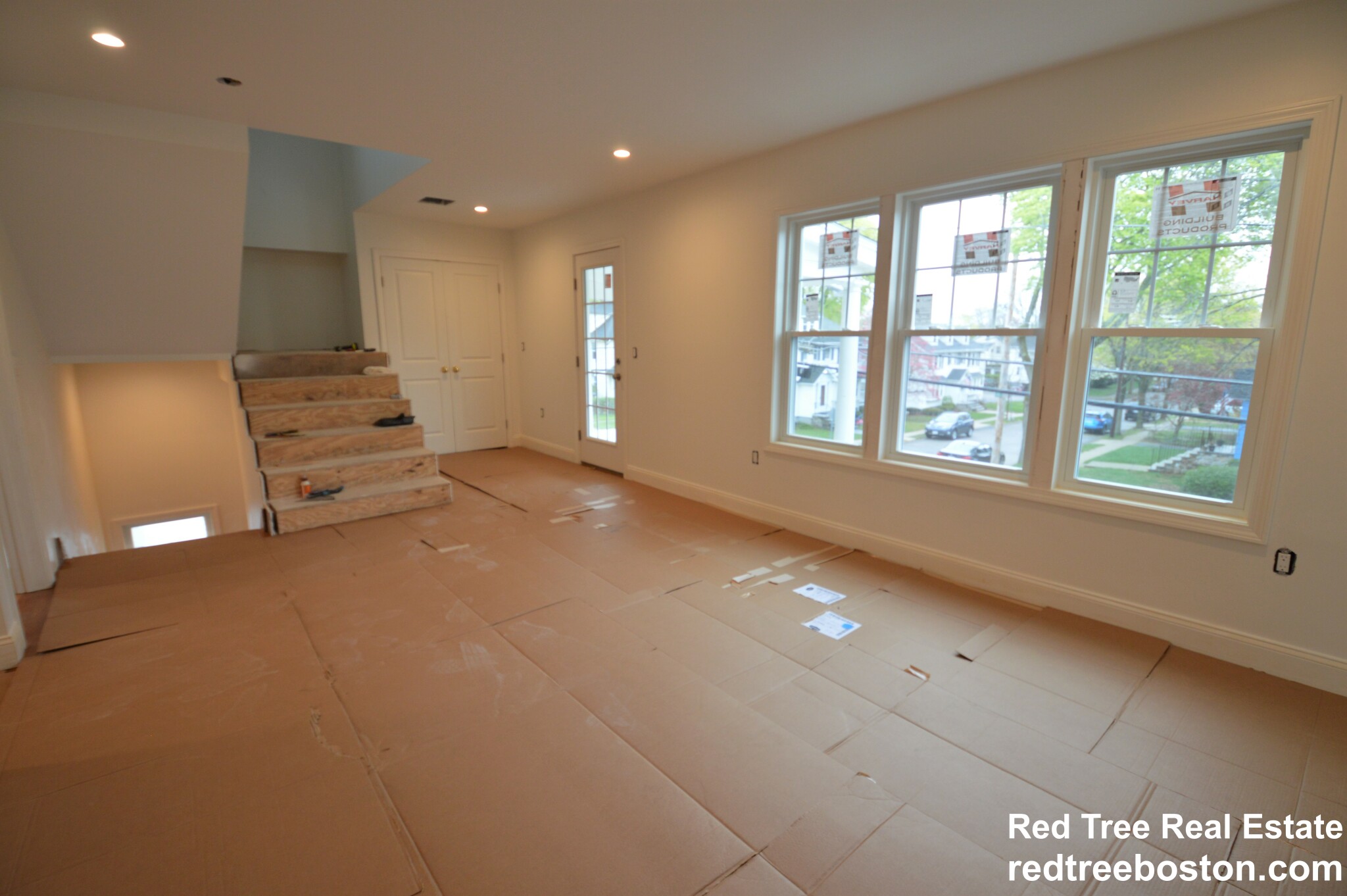 4 bed, 3 bath apartment for rent at 523 School St Unit 2, Belmont — photo 3 of 32