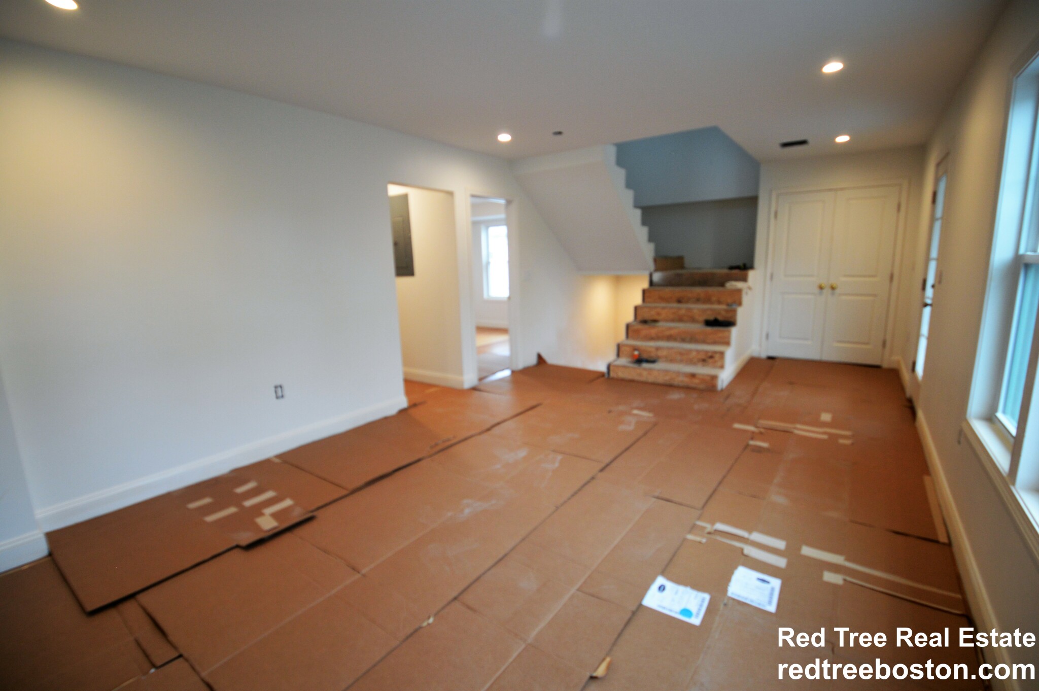 4 bed, 3 bath apartment for rent at 523 School St Unit 2, Belmont — photo 4 of 32