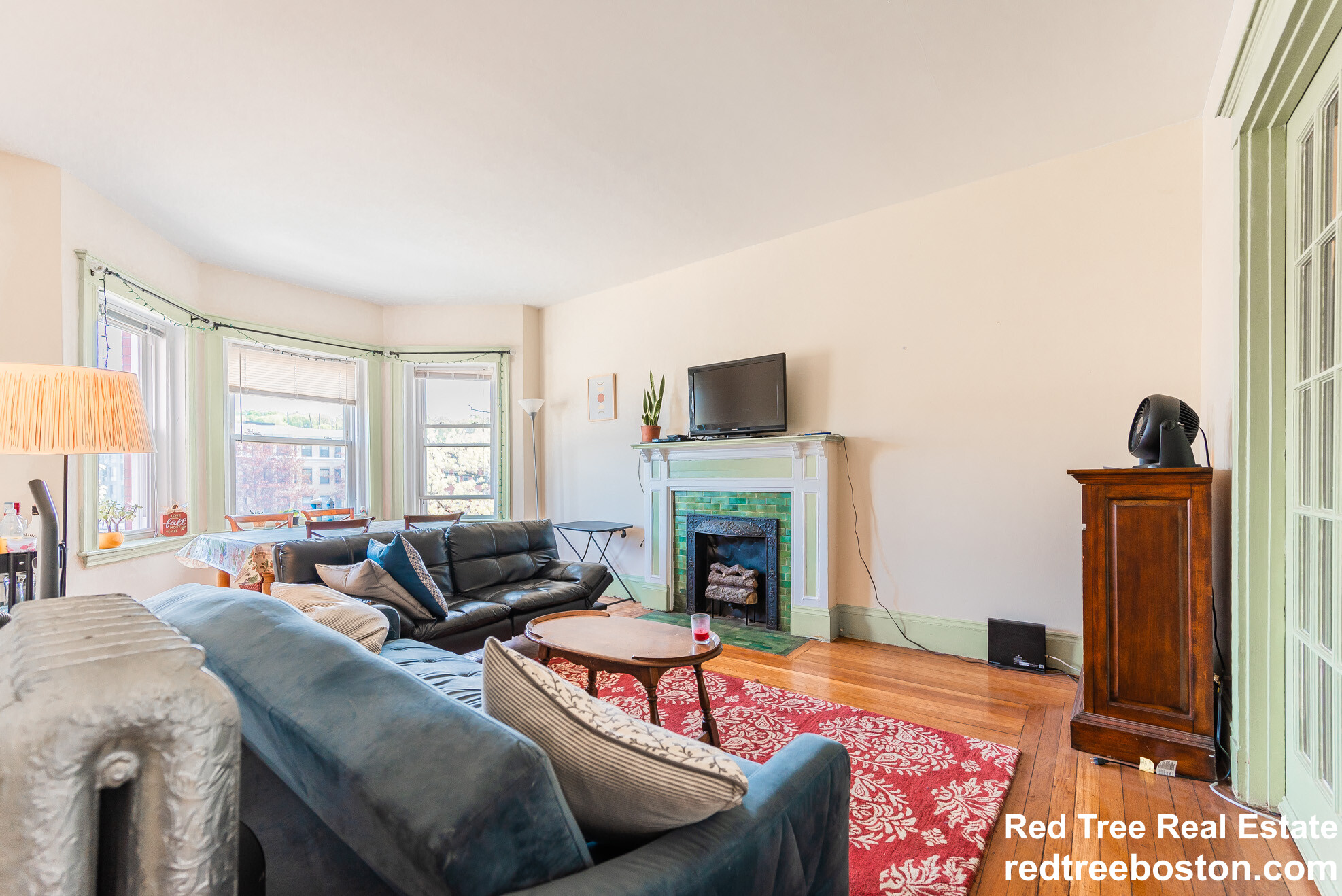 3 bed, 1 bath apartment for rent at 1307 Commonwealth Ave Unit 10, Allston — photo 2 of 11