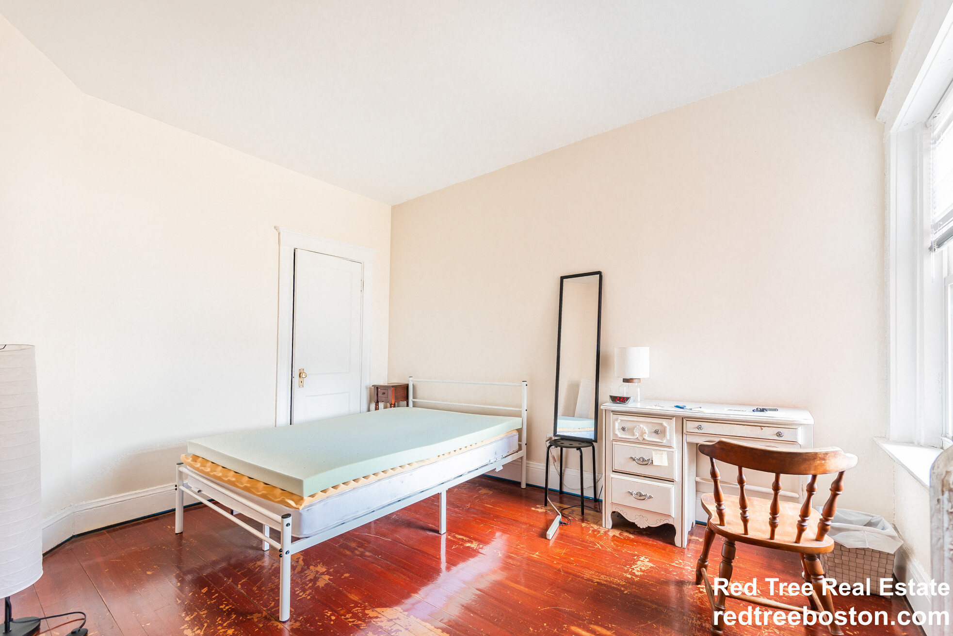 3 bed, 1 bath apartment for rent at 1307 Commonwealth Ave Unit 10, Allston — photo 5 of 11