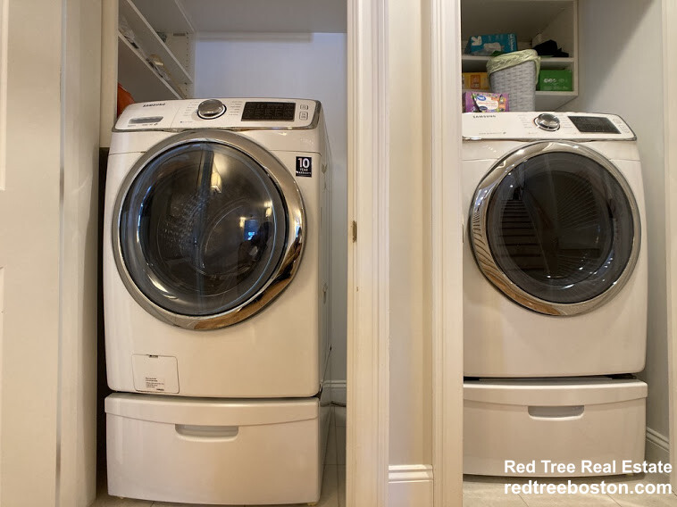 7 Acron Rd, Brookline Village