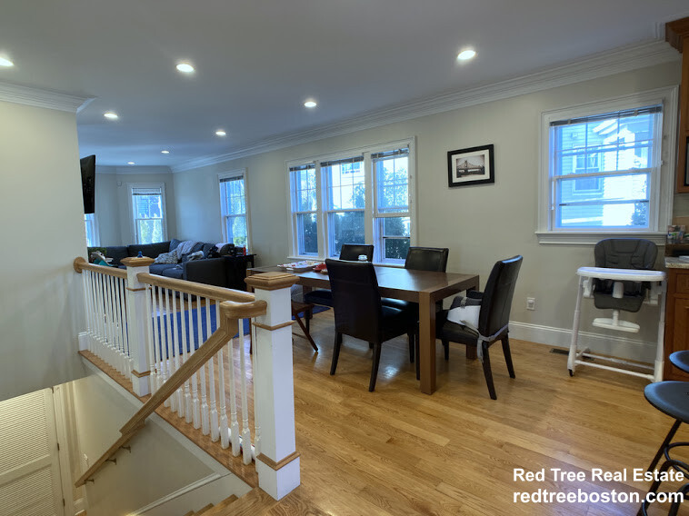 7 Acron Rd, Brookline Village